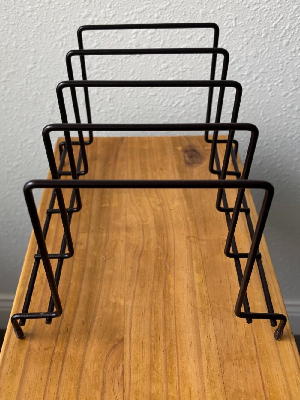Wire Kitchen Cabinet Pan Lid Organizer 5-Divider Storage Rack Stand Black